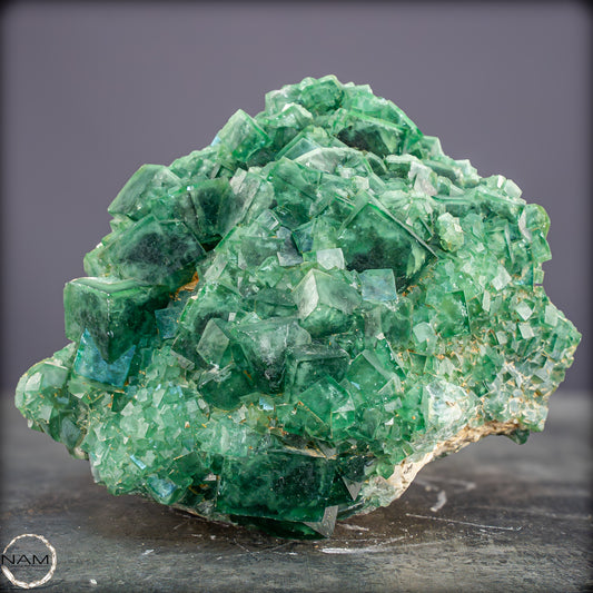 Natürliche Grüner Fluorit Kristalle auf Matrix - 3449,12g