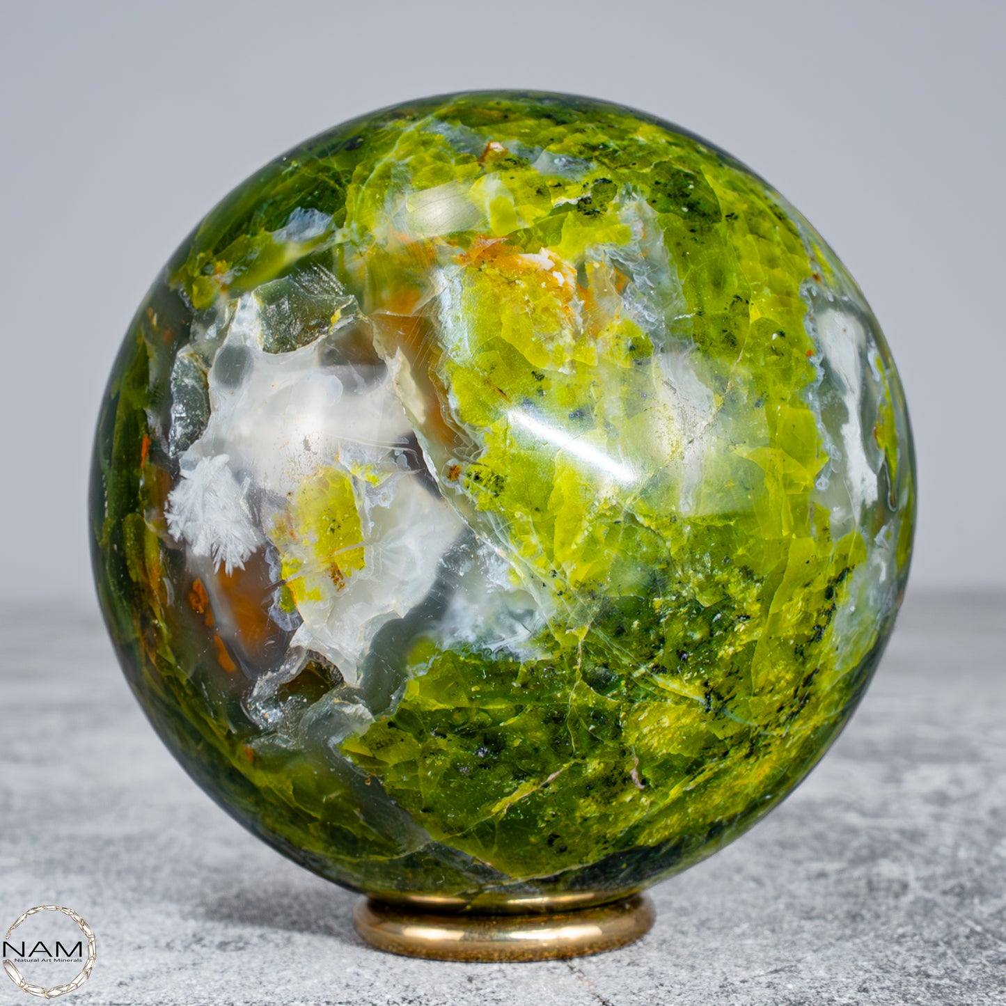 Natürliche Grüne Opal-Kristall Kugel -522,36g