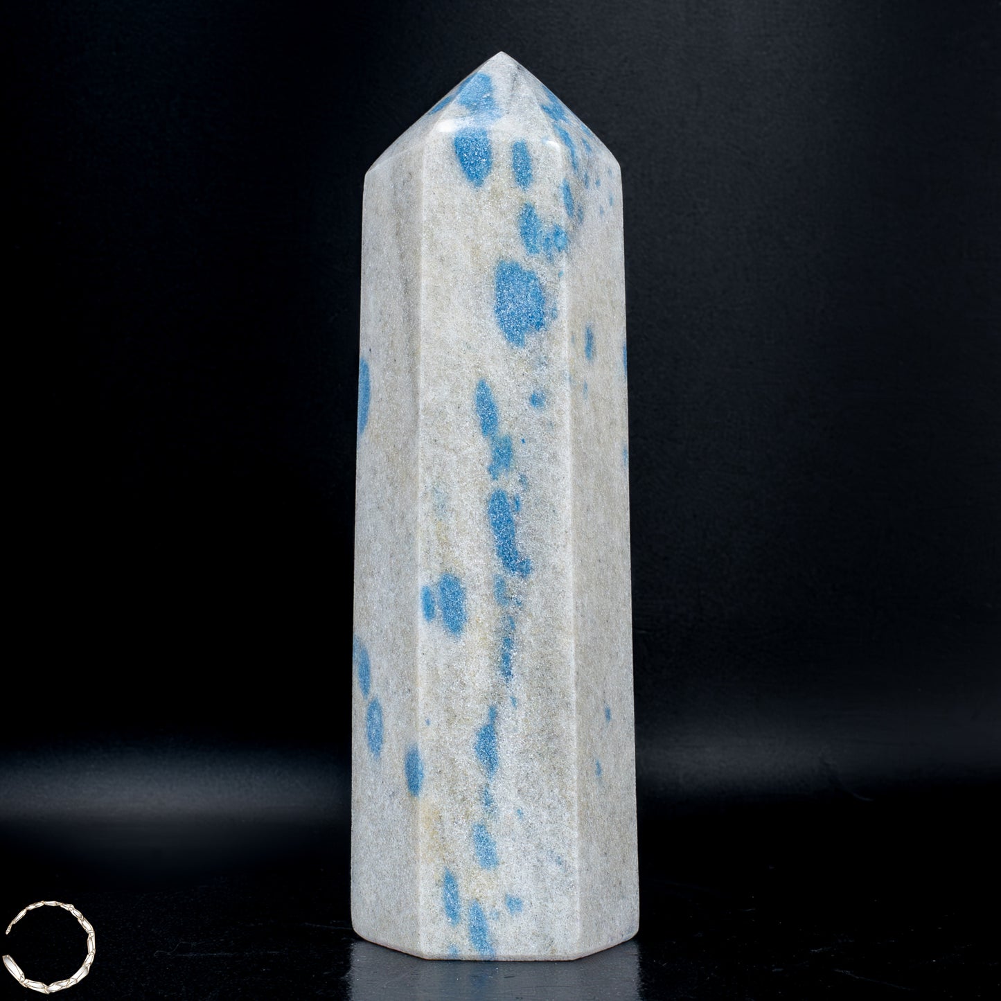 Natürlicher K2 Obelisk aus Madagaskar -664,77g