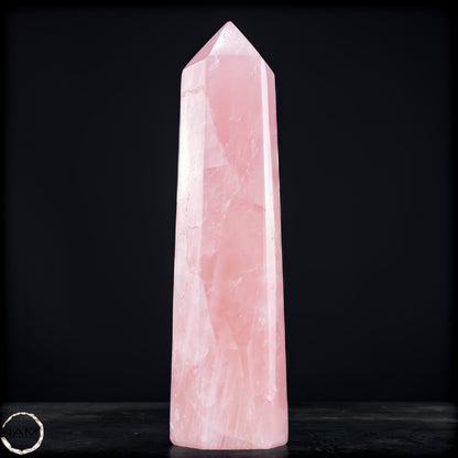 Natürlicher Rosenquarz-Kristall Obelisk aus Brasilien - 700,15g
