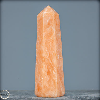 Natürlicher Orangencalcit Kristall-Obelisk - 1102,15g