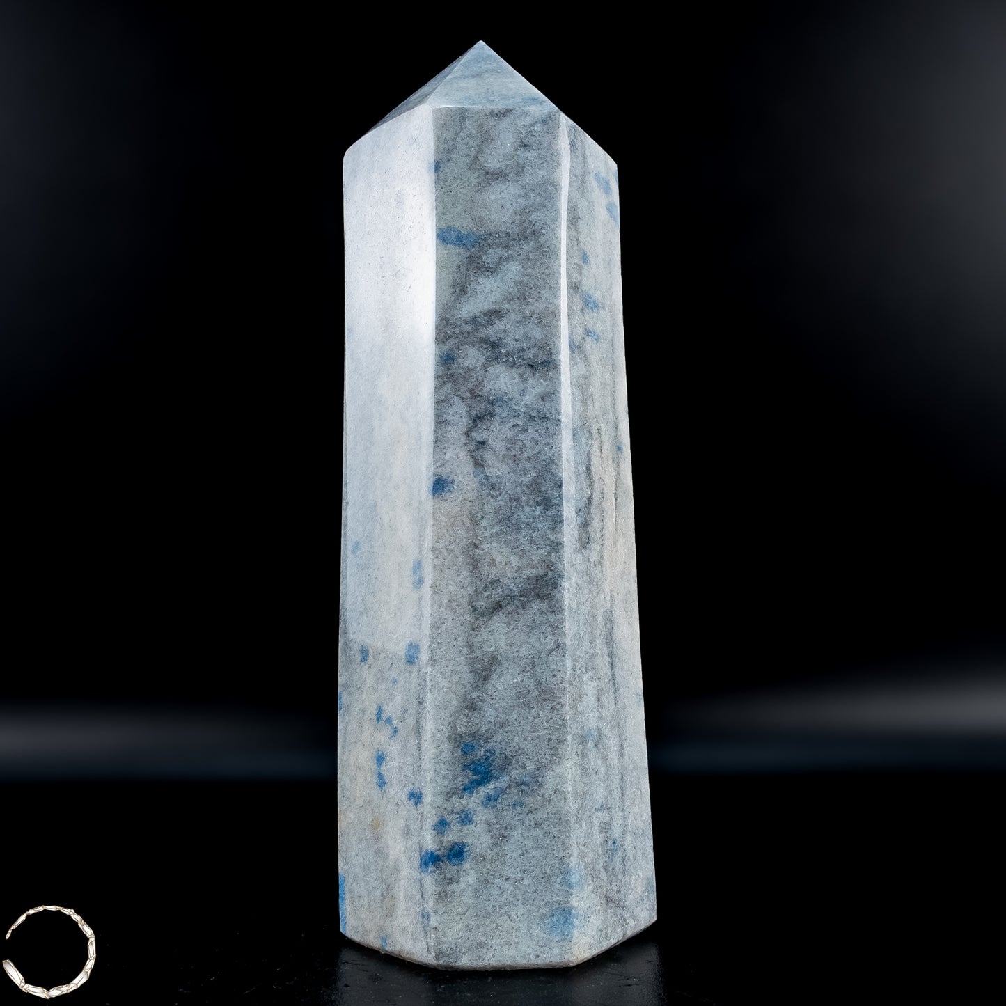 Natürlicher K2 Obelisk aus Madagaskar - 844,21g