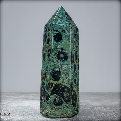 Natürlicher  Kambaba-Jaspis Obelisk - 575,15g