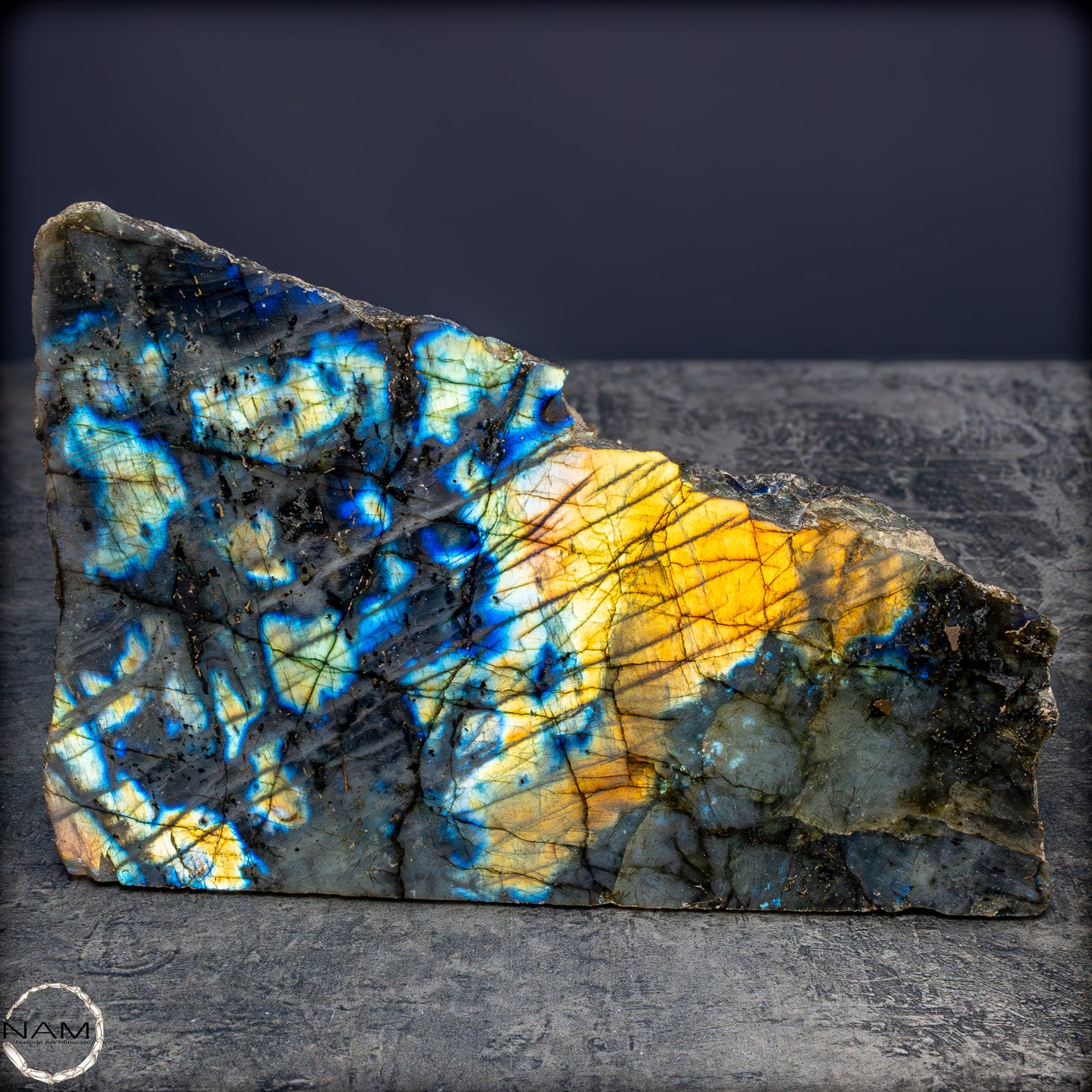 Natürliche Labradorit Kristall-Freiform - 2054,71g