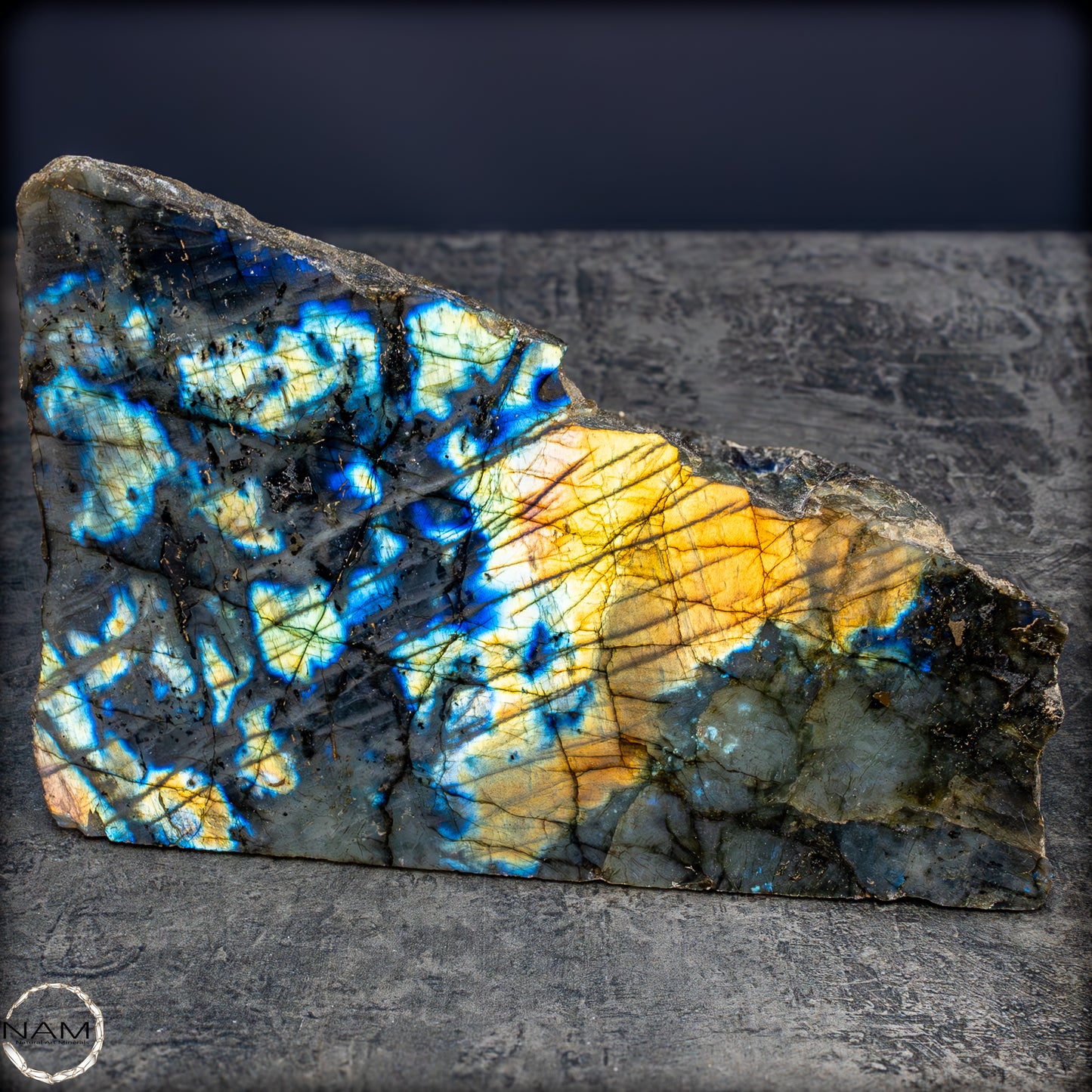 Natürliche Labradorit Kristall-Freiform - 2054,71g