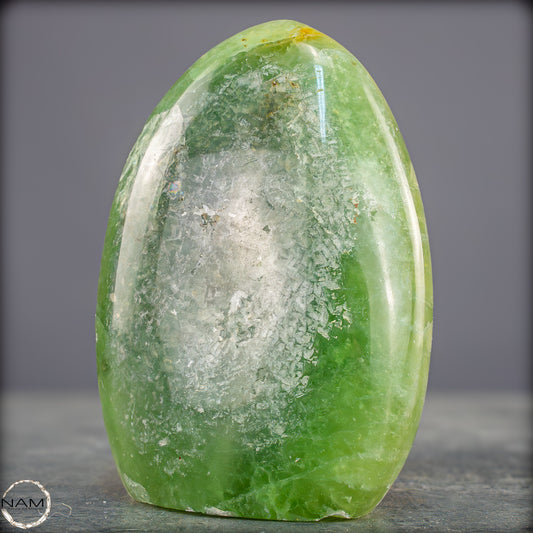 Natürliche Grüne Fluorit-Kristall Freiform - 929,38g