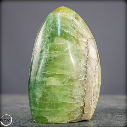 Natürliche Grüne Fluorit-Kristall Freiform - 929,38g