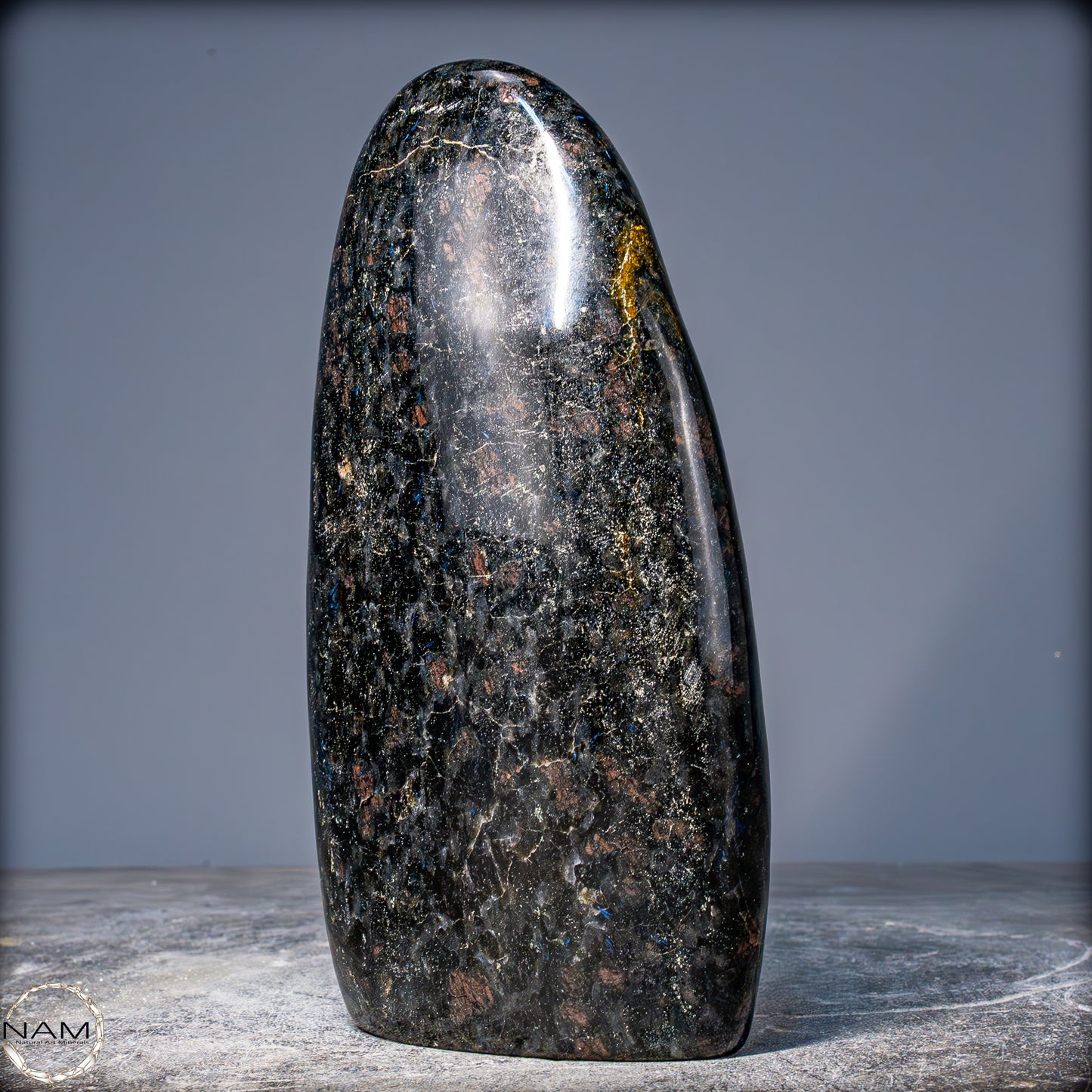 Natürliche Arfvedsonit und Granat-Kristall Freifrom, sehr selten - 1787,69g