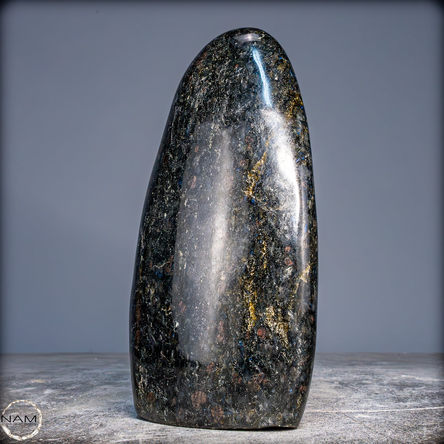 Natürliche Arfvedsonit und Granat-Kristall Freifrom, sehr selten - 1787,69g