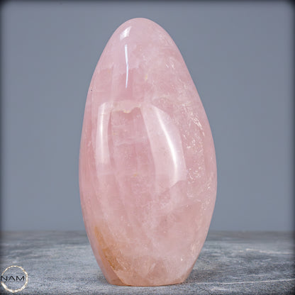 Natürliche Rosenquarz-Kristall Freiform aus Brasilien - 1008,49g
