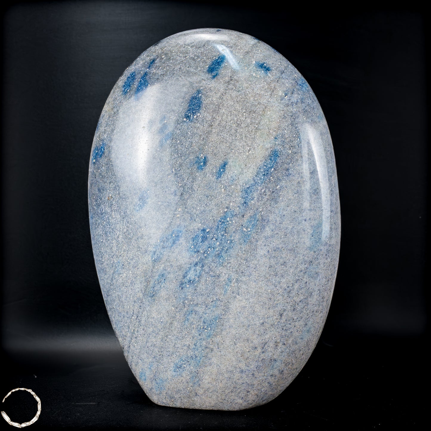 Natürliche K2 Freiform aus Madagaskar - 1972,66g