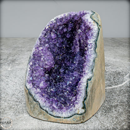 Natürliche Amethyst-Kristall Druse -889,74g