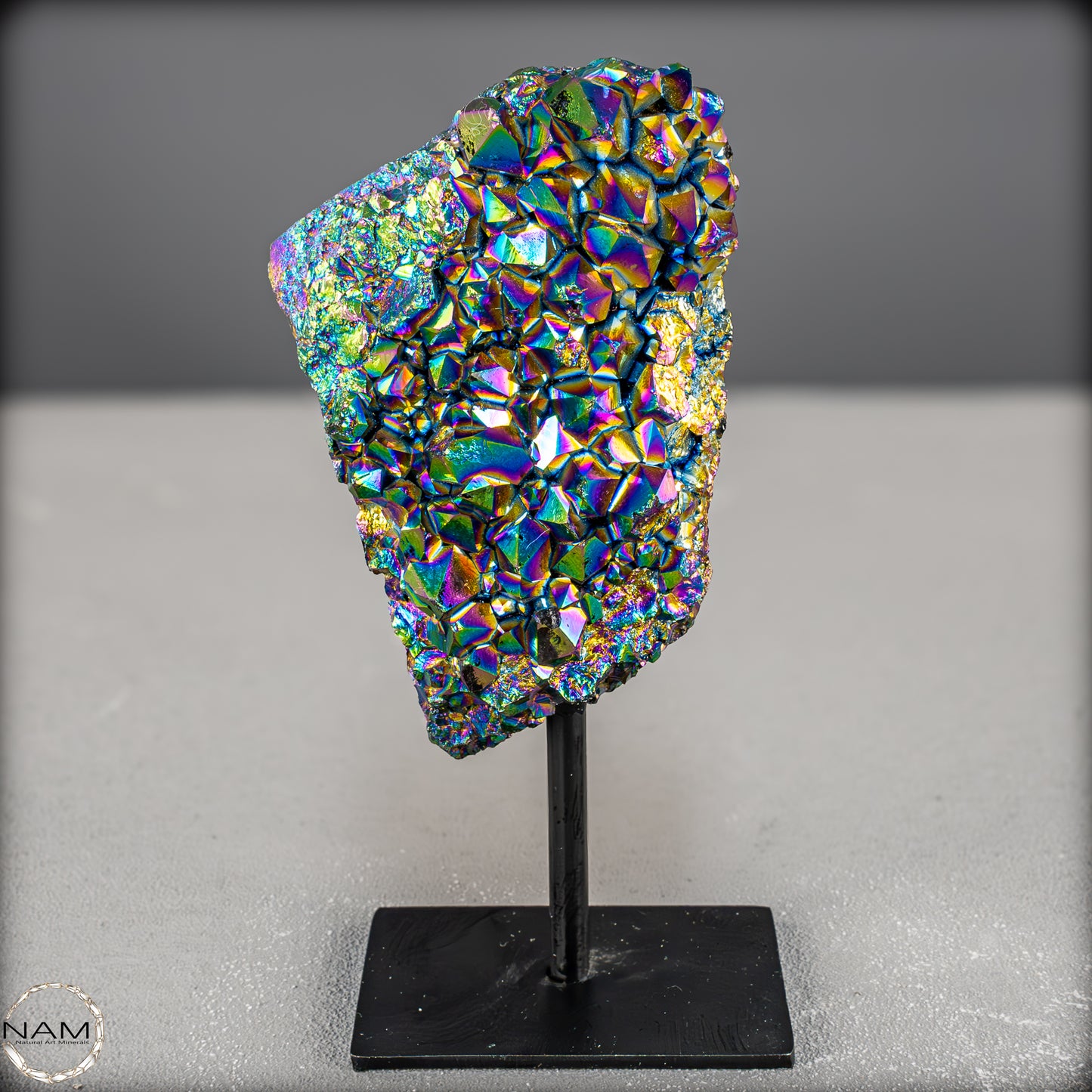 Kristall-Aura-Amethyst auf Ständer – 520,75g