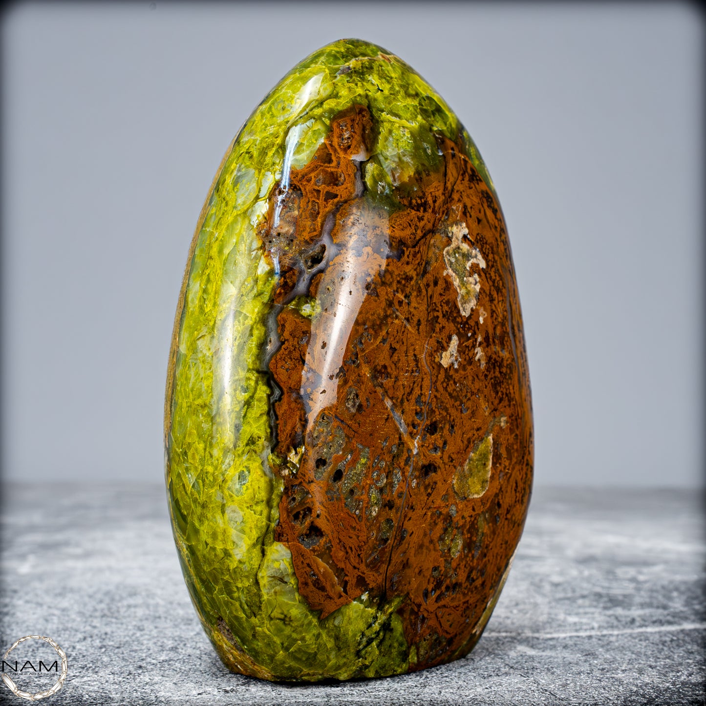 Natürliche Grüner Opal-Kristall Freiform -717,35g