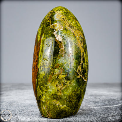 Natürliche Grüner Opal-Kristall Freiform -717,35g