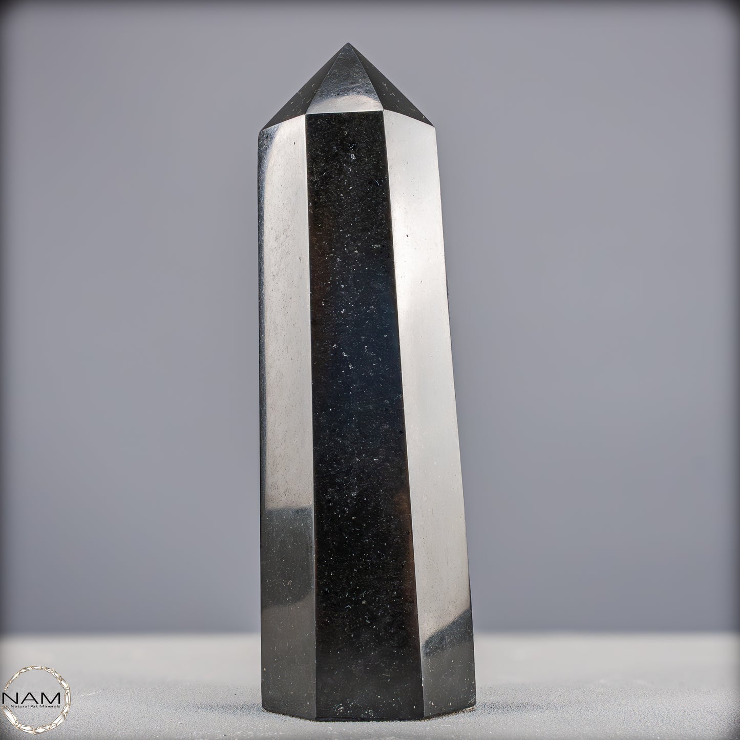 Natürlicher Tourmalin Kristall-Obelisk aus Brasilien - 880,93g