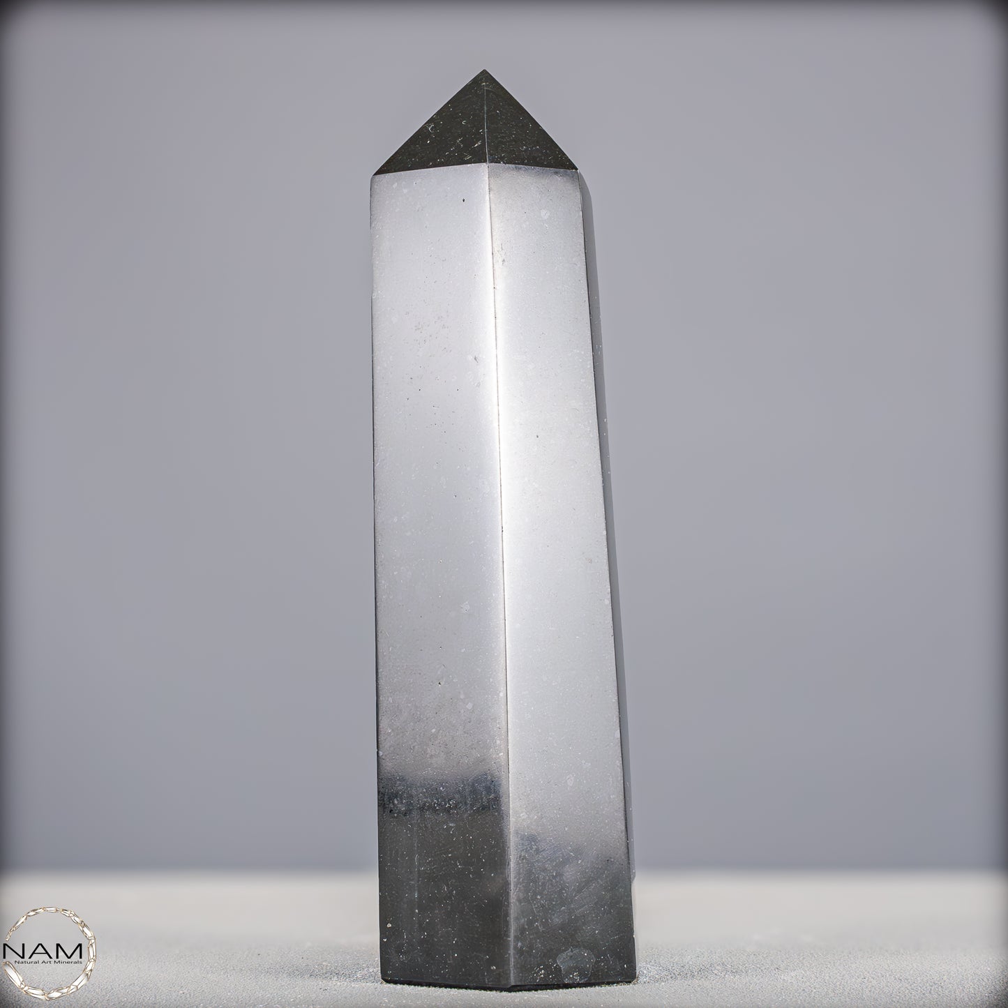Natürlicher Tourmalin Kristall-Obelisk aus Brasilien - 880,93g