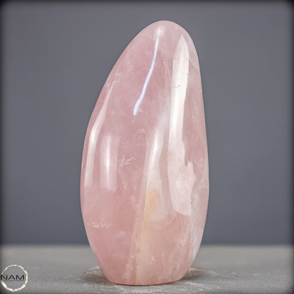 Natürliche Rosenquarz-Kristall Freiform aus Brasilien - 1473,51g