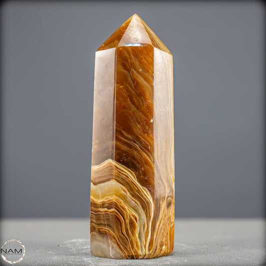 Natürlicher Aragonit Obelisk - 536,02g