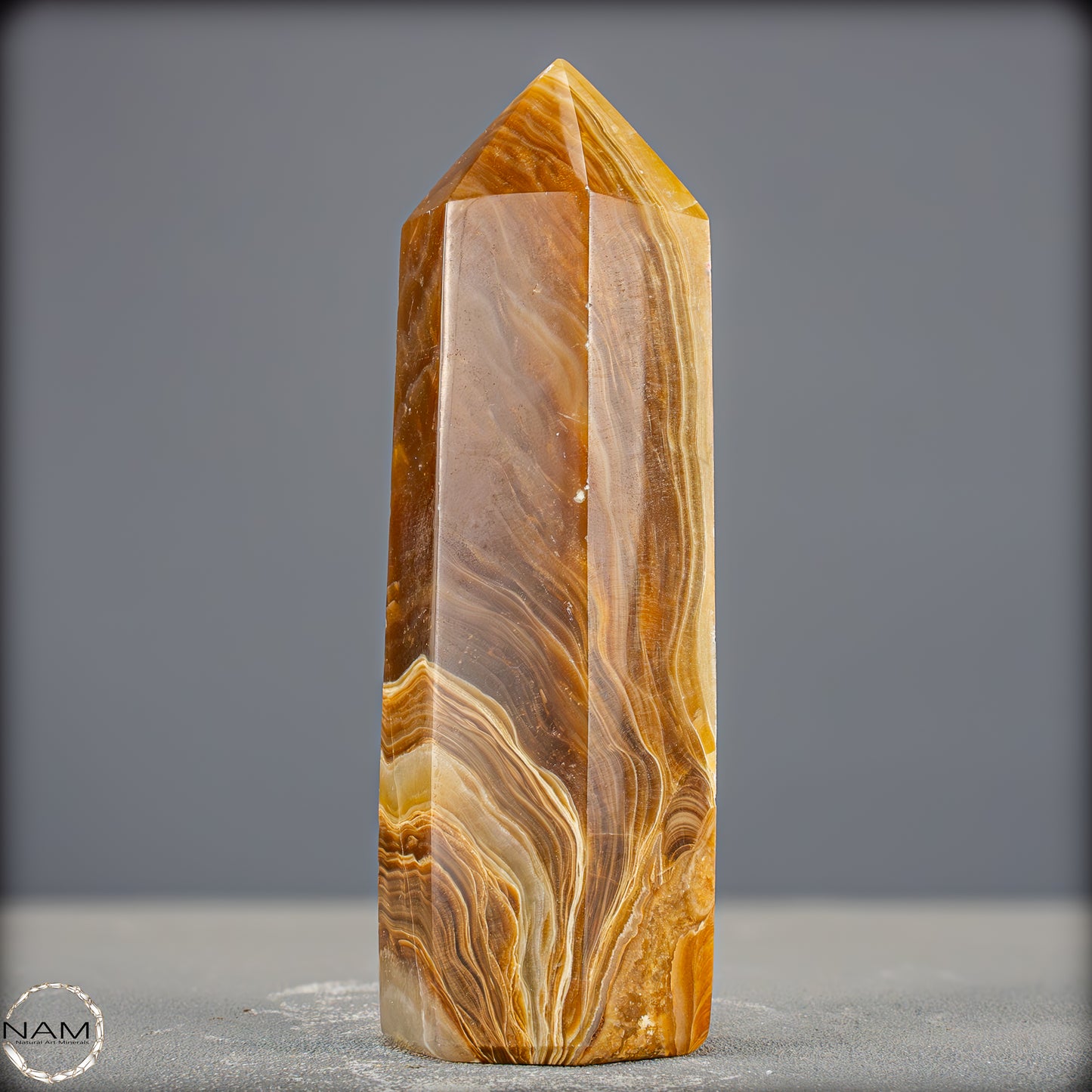Natürlicher Aragonit Obelisk - 536,02g