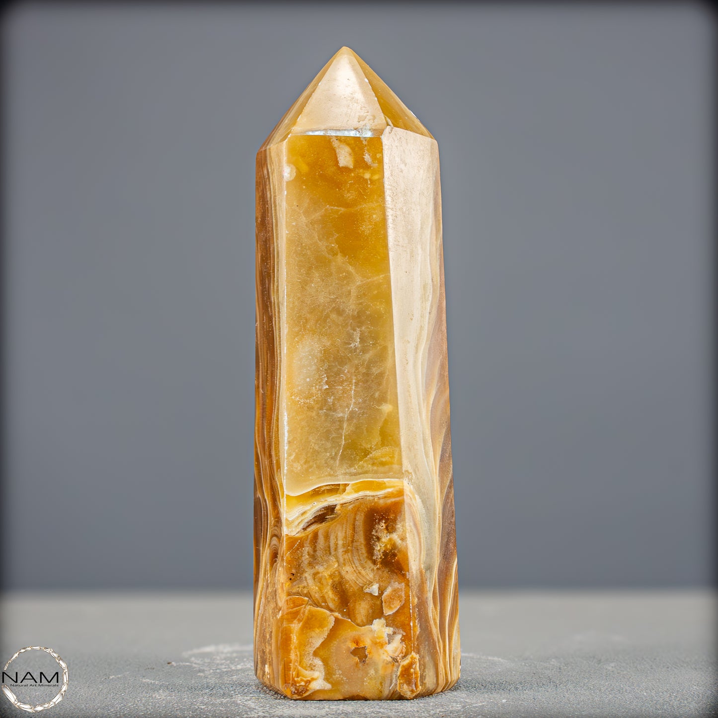 Natürlicher Aragonit Obelisk - 536,02g
