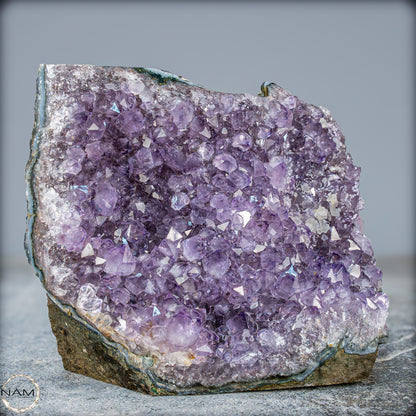 Natürliche Amethyst-Kristall Druse - 706,05g