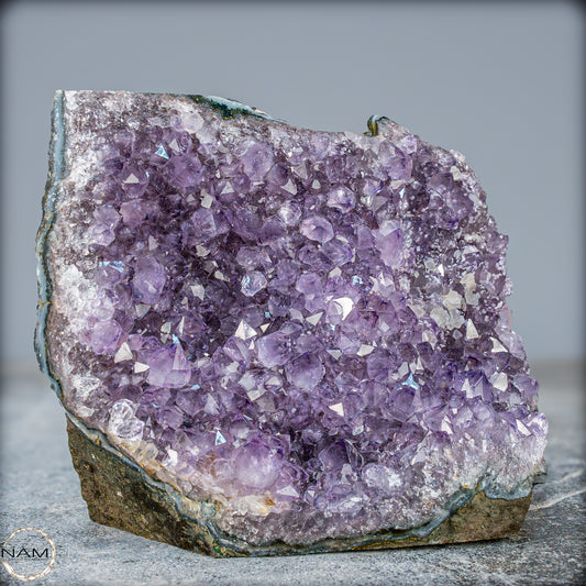 Natürliche Amethyst-Kristall Druse - 706,05g