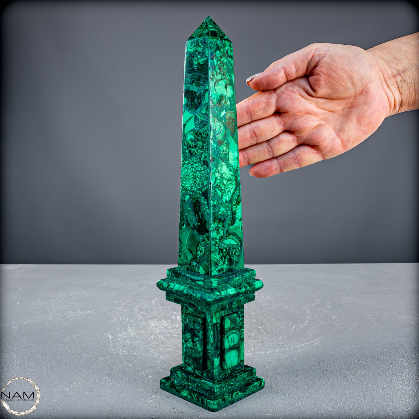 Malachit-Turm – Monumentale Eleganz aus der Natur - 969,51 g