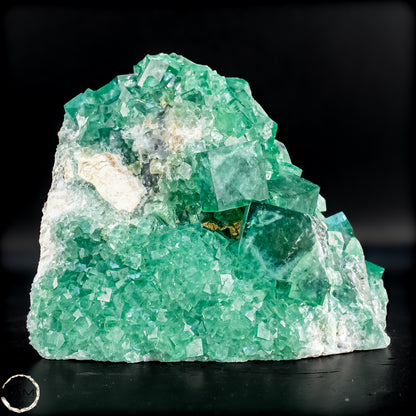 Natürliche Grüner Fluorit Kristalle auf Matrix - 1087,22g