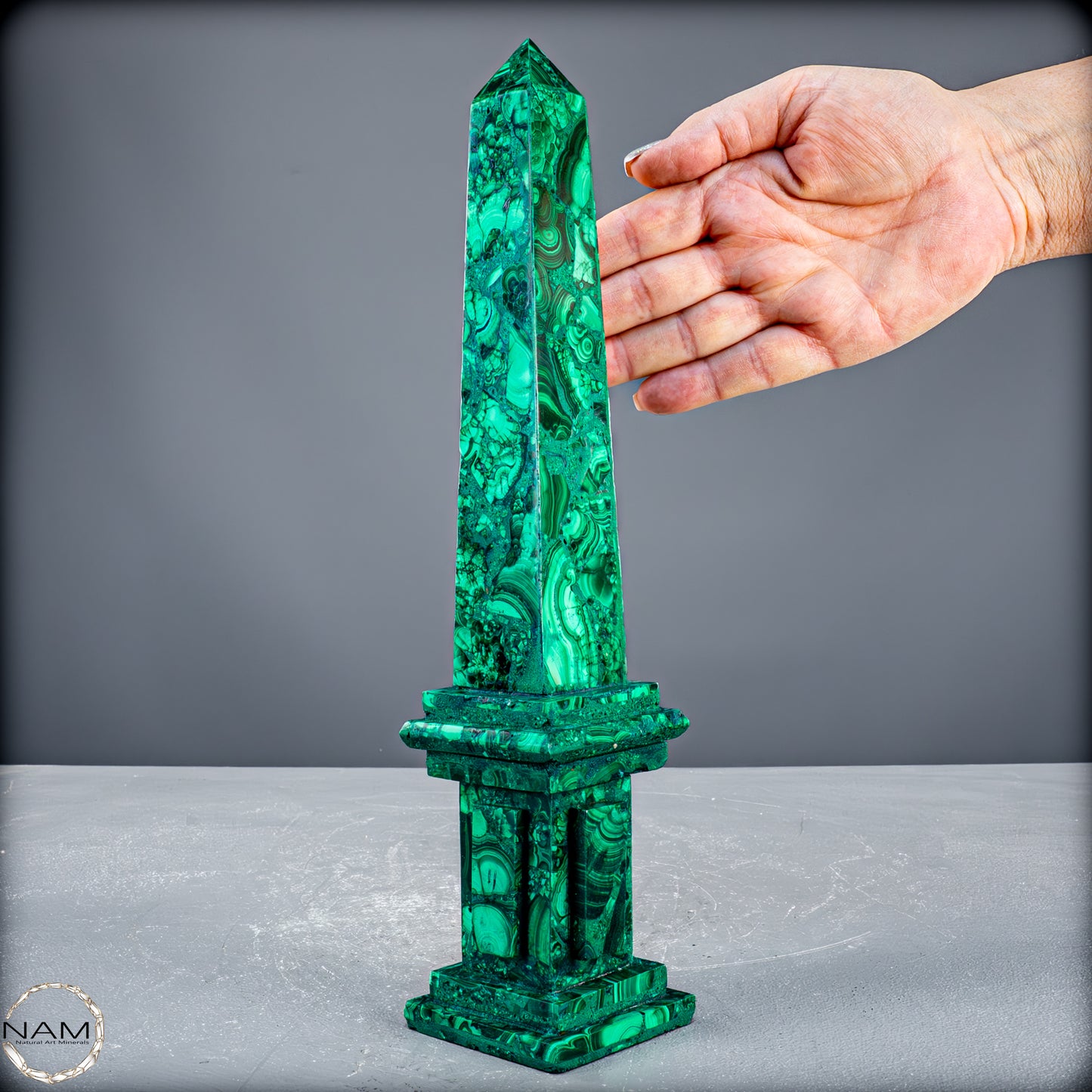Malachit-Turm – Monumentale Eleganz aus der Natur - 969,51 g