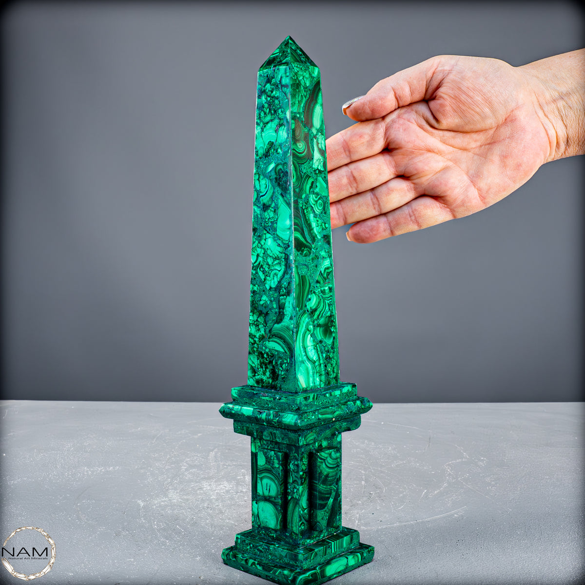 Malachit-Turm – Monumentale Eleganz aus der Natur - 969,51 g