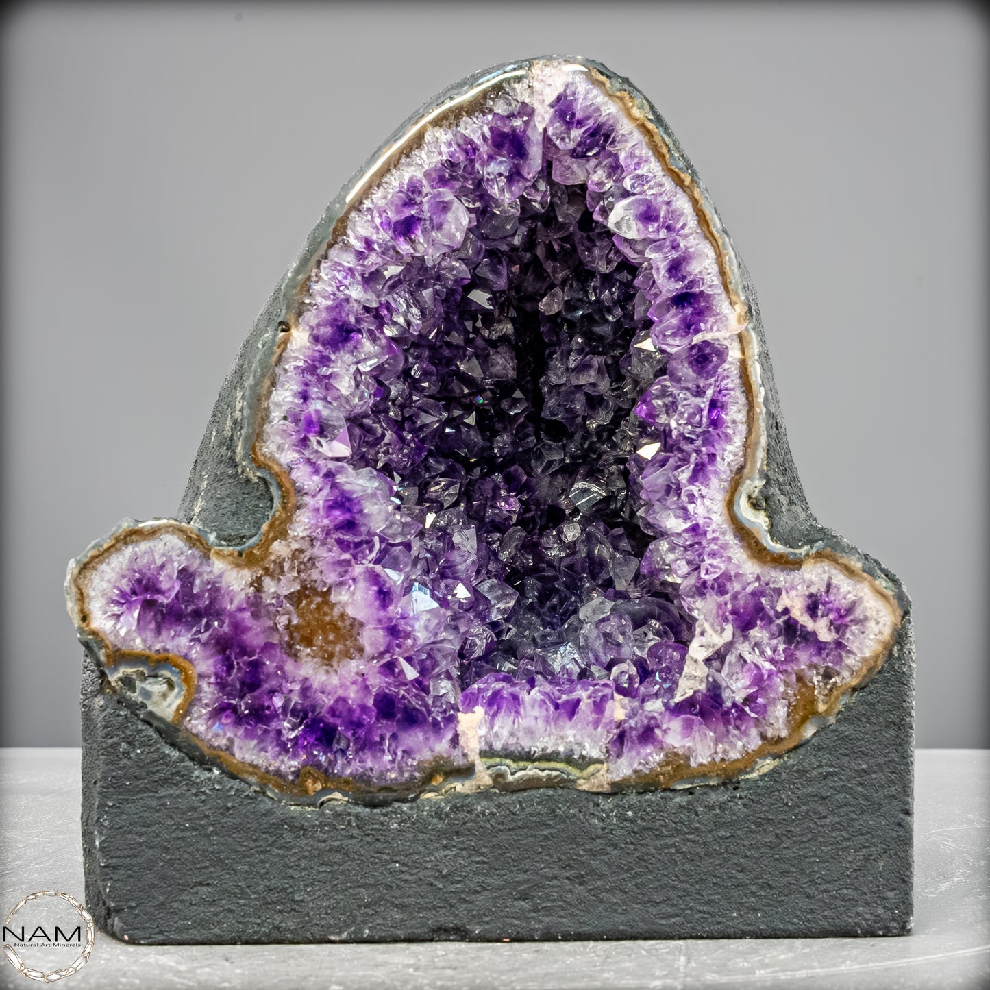 Natürliche Amethyst-Kristall Druse - 3586,22 g
