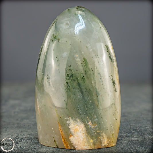 Natürliche Grüne-Quarzkristall Freiform aus Brasilien - 652,63g