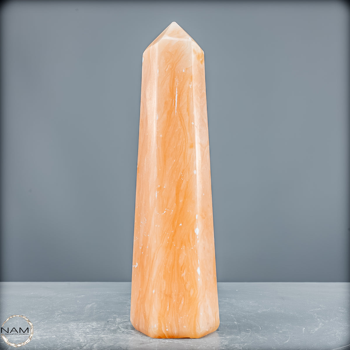 Natürlicher Orangencalcit Kristall-Obelisk - 894,77 g