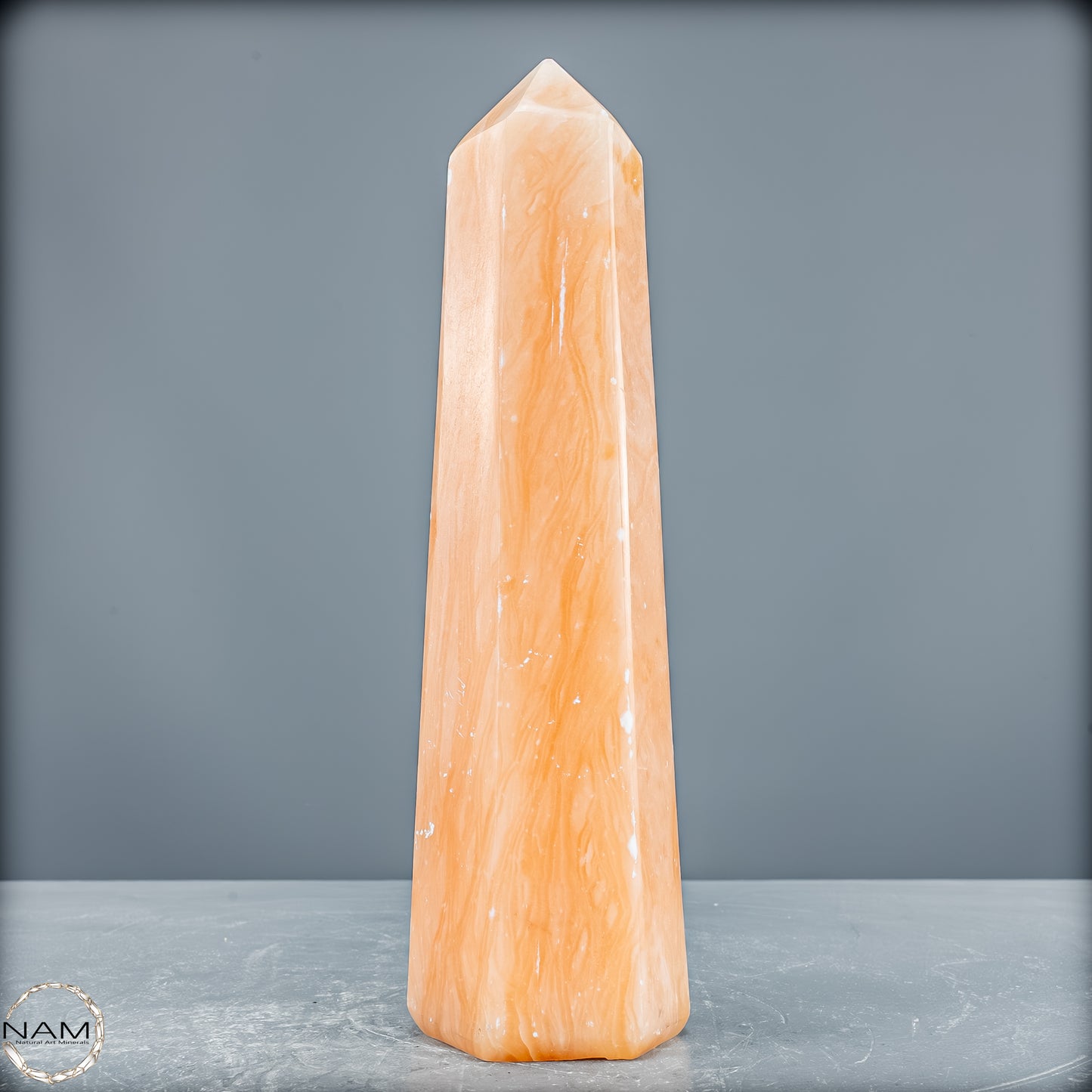 Natürlicher Orangencalcit Kristall-Obelisk - 894,77 g