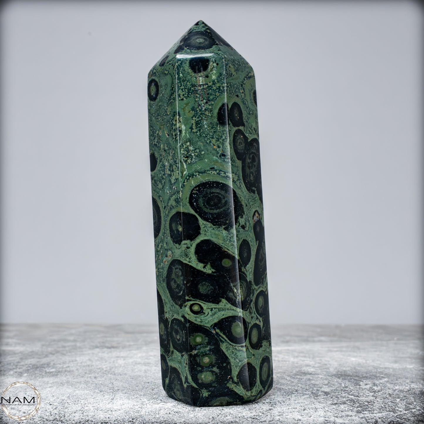 Natürlicher  Kambaba-Jaspis Obelisk - 516,23g