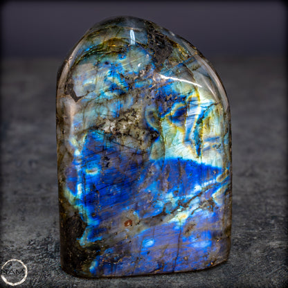 Natürliche Labradorit Kristall-Freiform - 749,55g