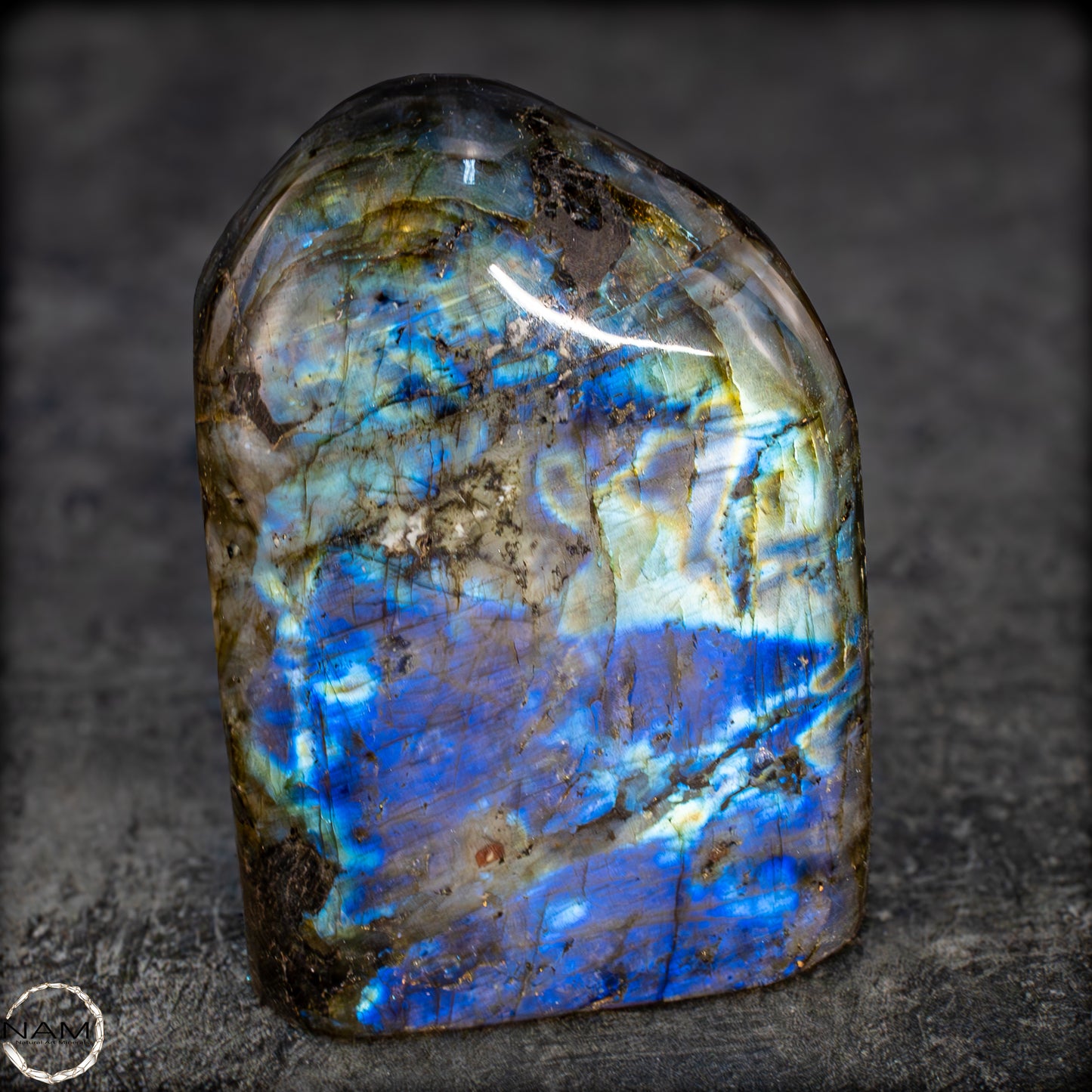 Natürliche Labradorit Kristall-Freiform - 749,55g