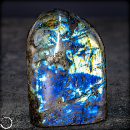 Natürliche Labradorit Kristall-Freiform - 749,55g