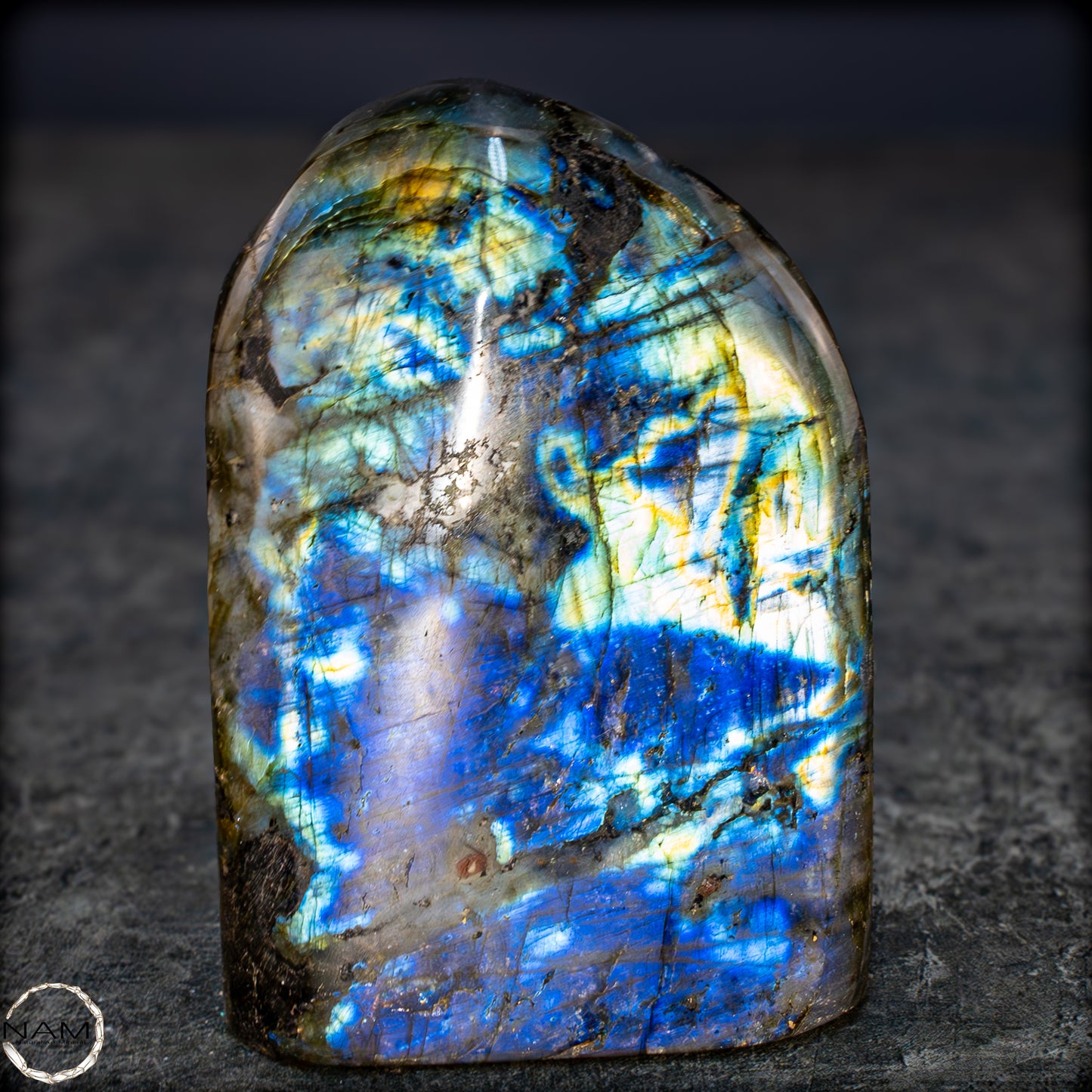 Natürliche Labradorit Kristall-Freiform - 749,55g