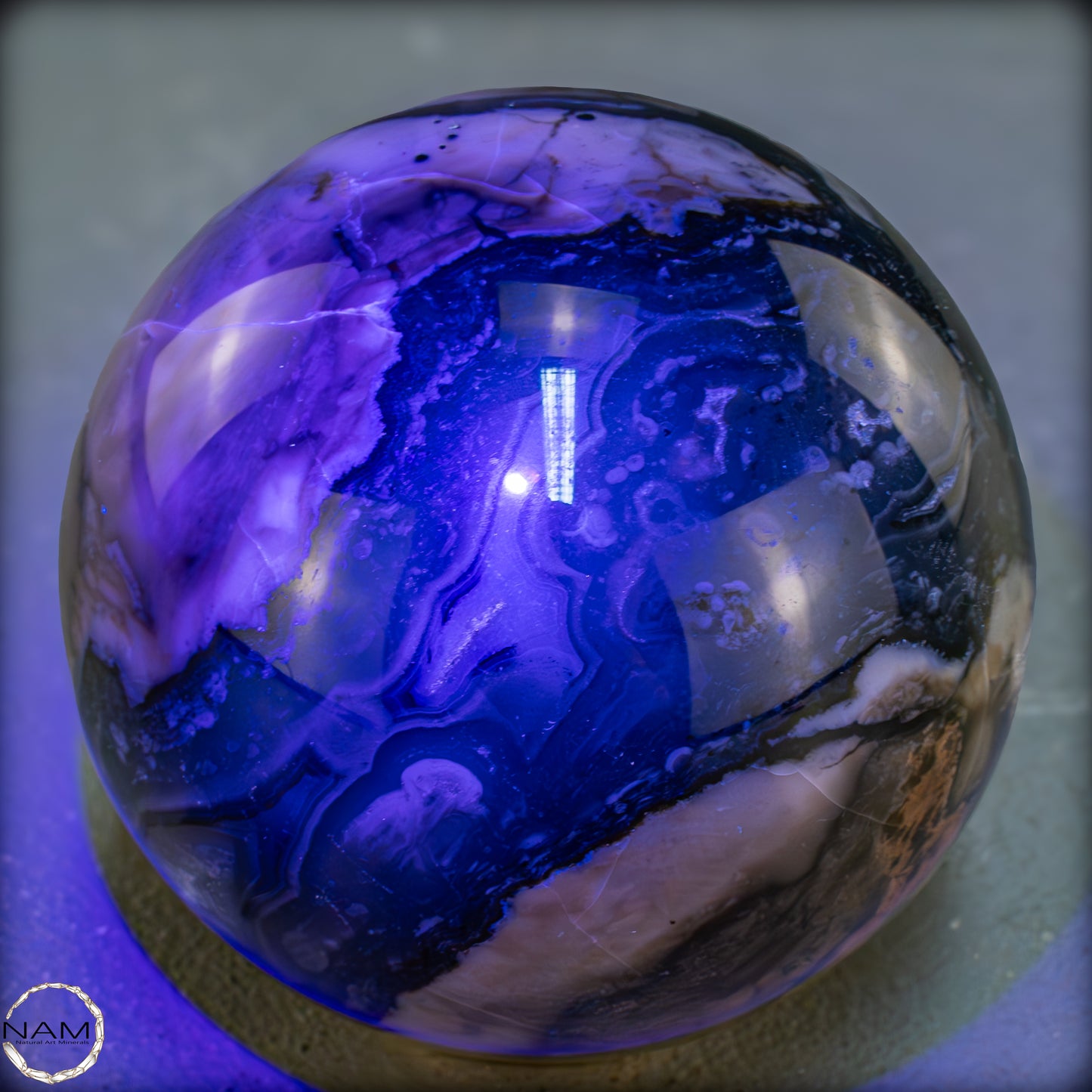 Natürlicher Moos Achat Kristall-Kugel, UV-Reactiv - 536,77g