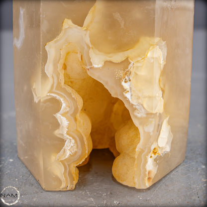 Natürlicher Achat-Kristall Obelisk aus Indonesien, selten - 557,83g