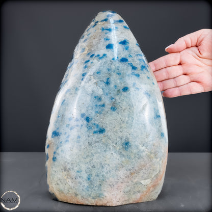 Natürliche K2 Freiform aus Madagaskar - 7428,10g