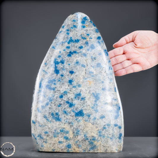 Natürliche K2 Freiform aus Madagaskar - 7428,10g