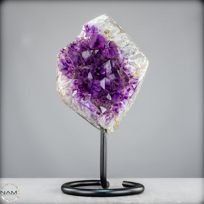 Natürliche Amethyst-Kristalle/Druse auf Ständer - 5473,15g