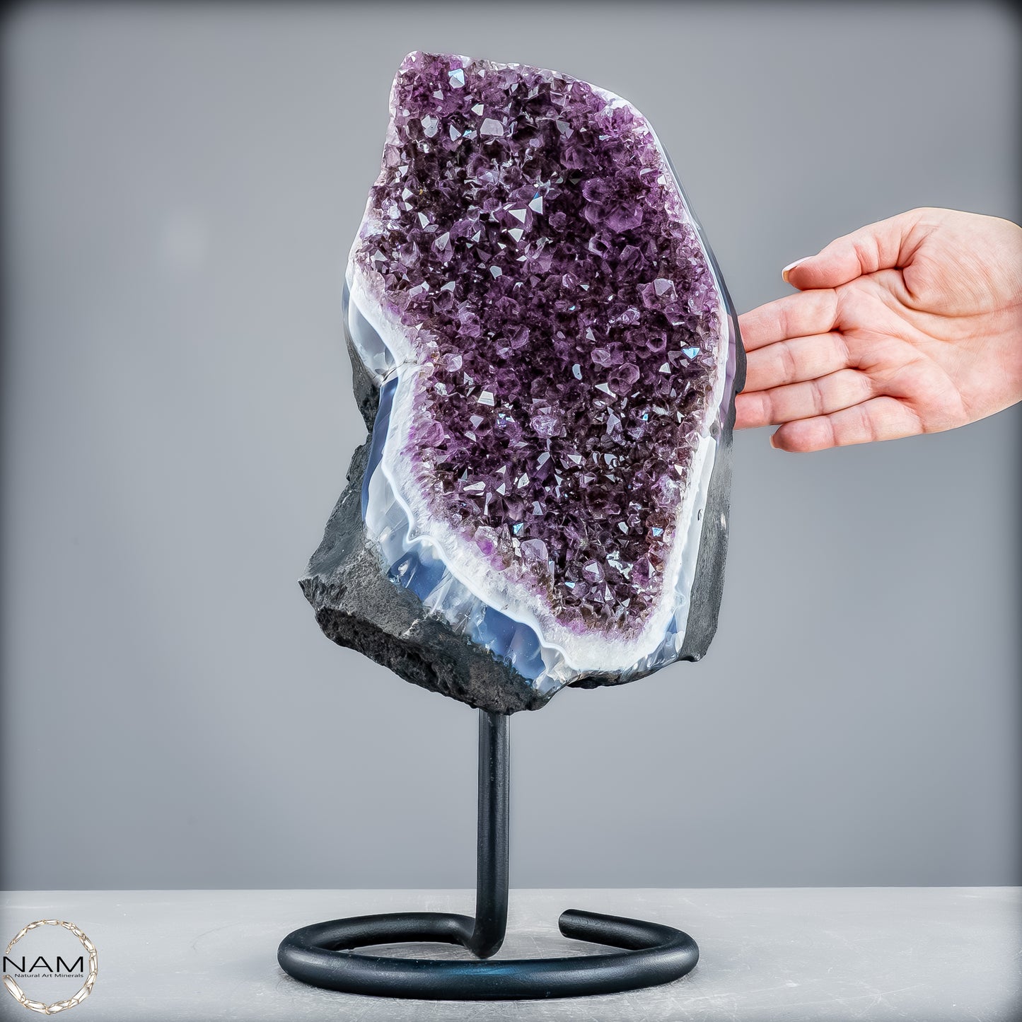 Natürliche Amethyst-Kristalle/Druse auf Ständer - 7687,18g
