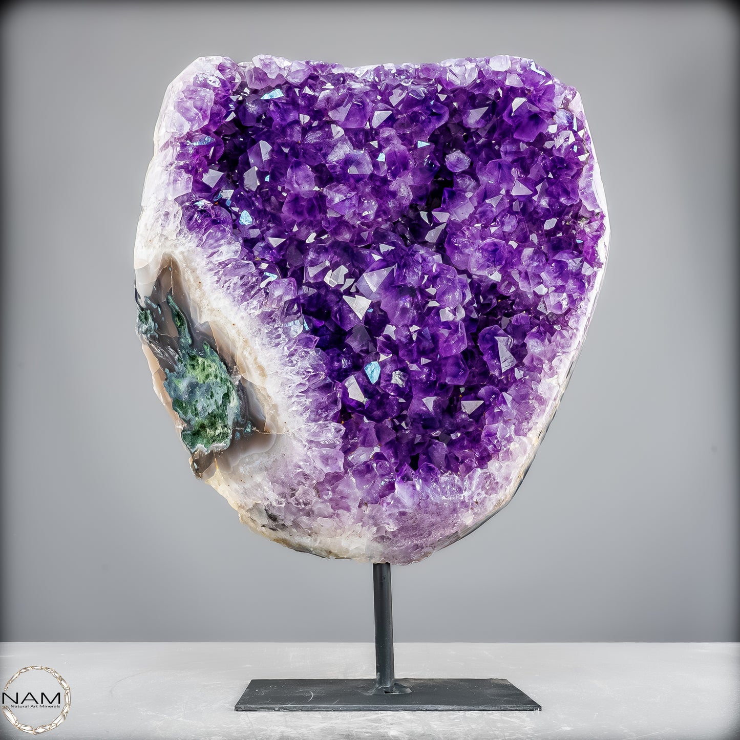 Natürliche Amethyst-Kristalle/Druse auf Ständer - 11153,02g