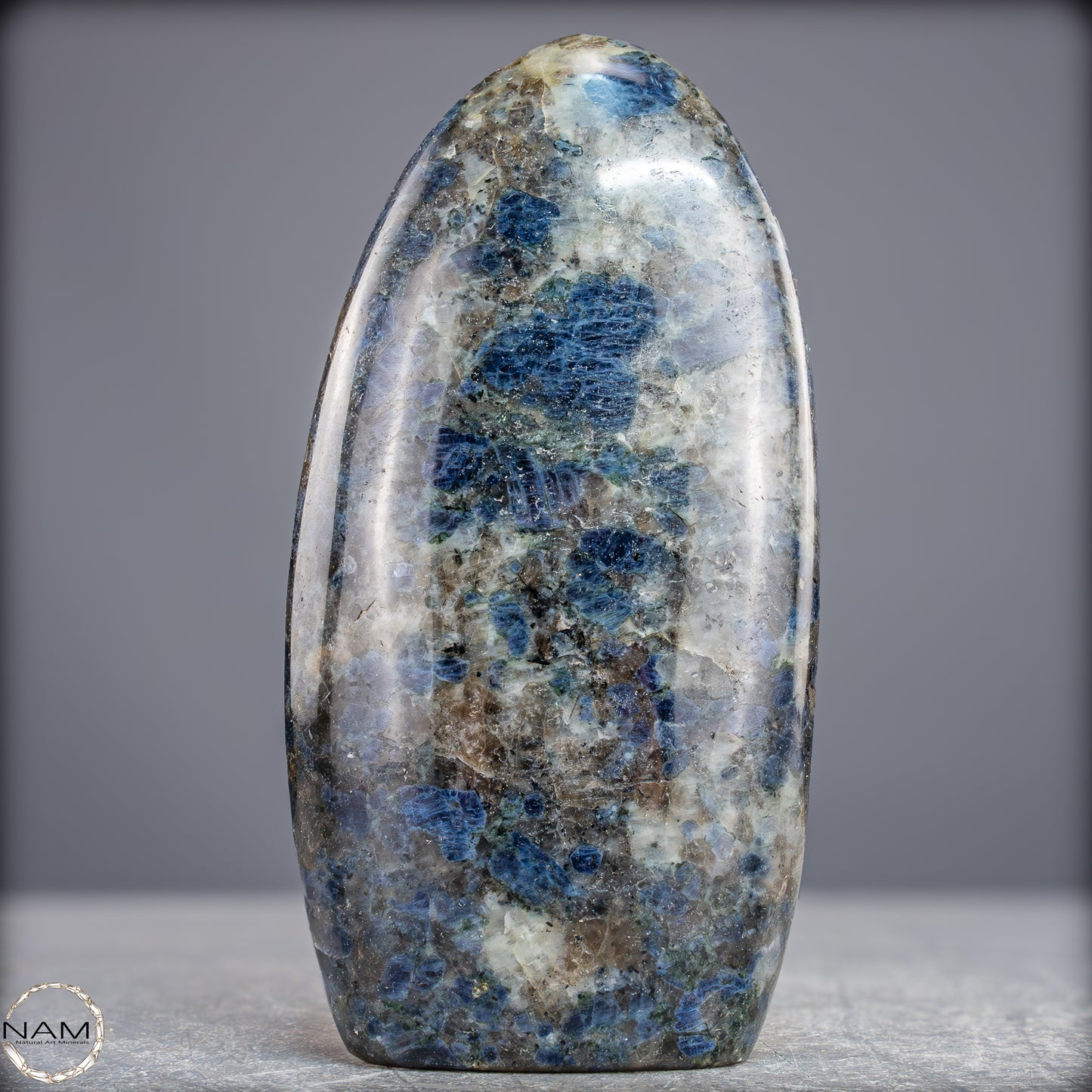 Natürliche Blaue Cordierit-Kristall Freiform, Spitzenqualität - 1036,45g
