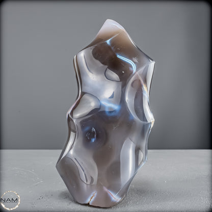 Natürliche Orca-Flamme mit Amethyst-Spitze aus Brasilien - 835,55 g