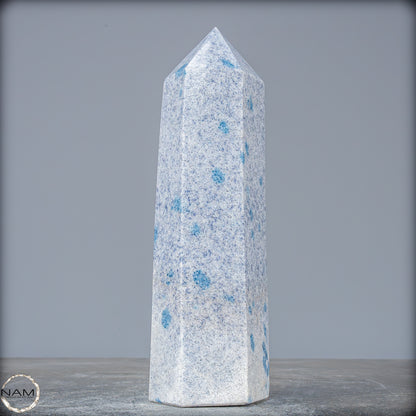 Natürlicher K2 Obelisk aus Madagaskar - 1099,55g